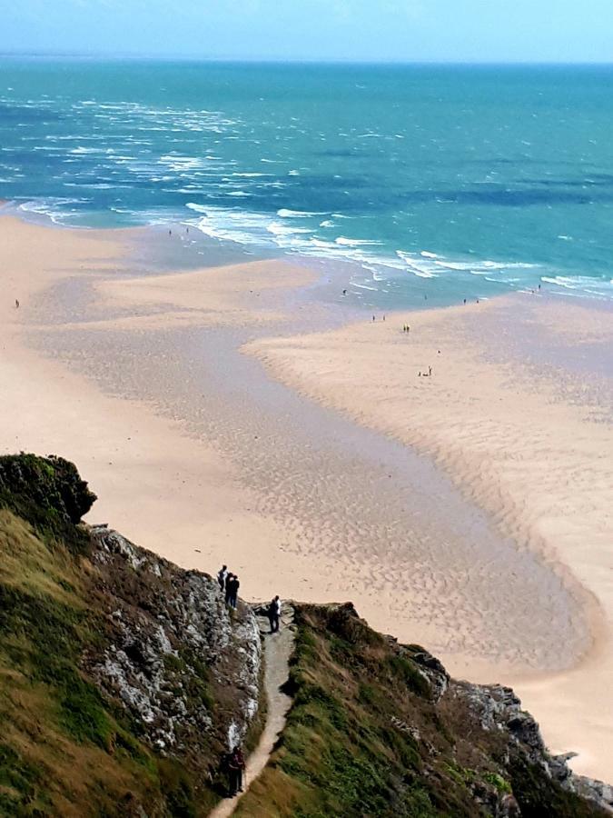 L' Anpeg, Gite Dans Le Cotentin Jusqu'A 8 Personnes Besneville Esterno foto